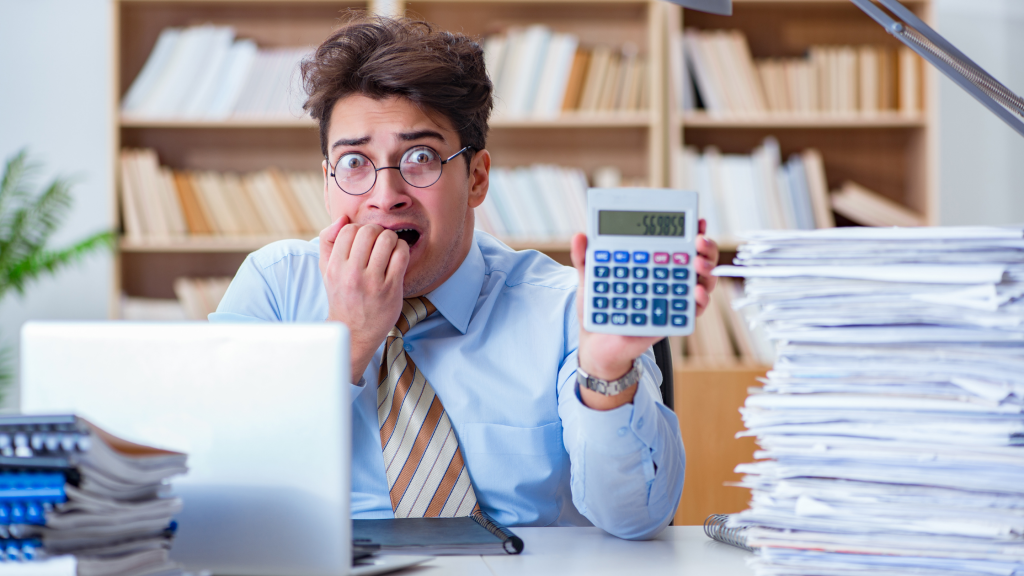 How to Deal With an Overdue Account and There is No Written Contract, man with overdue account